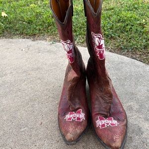 Mississippi State Game Day boots.
